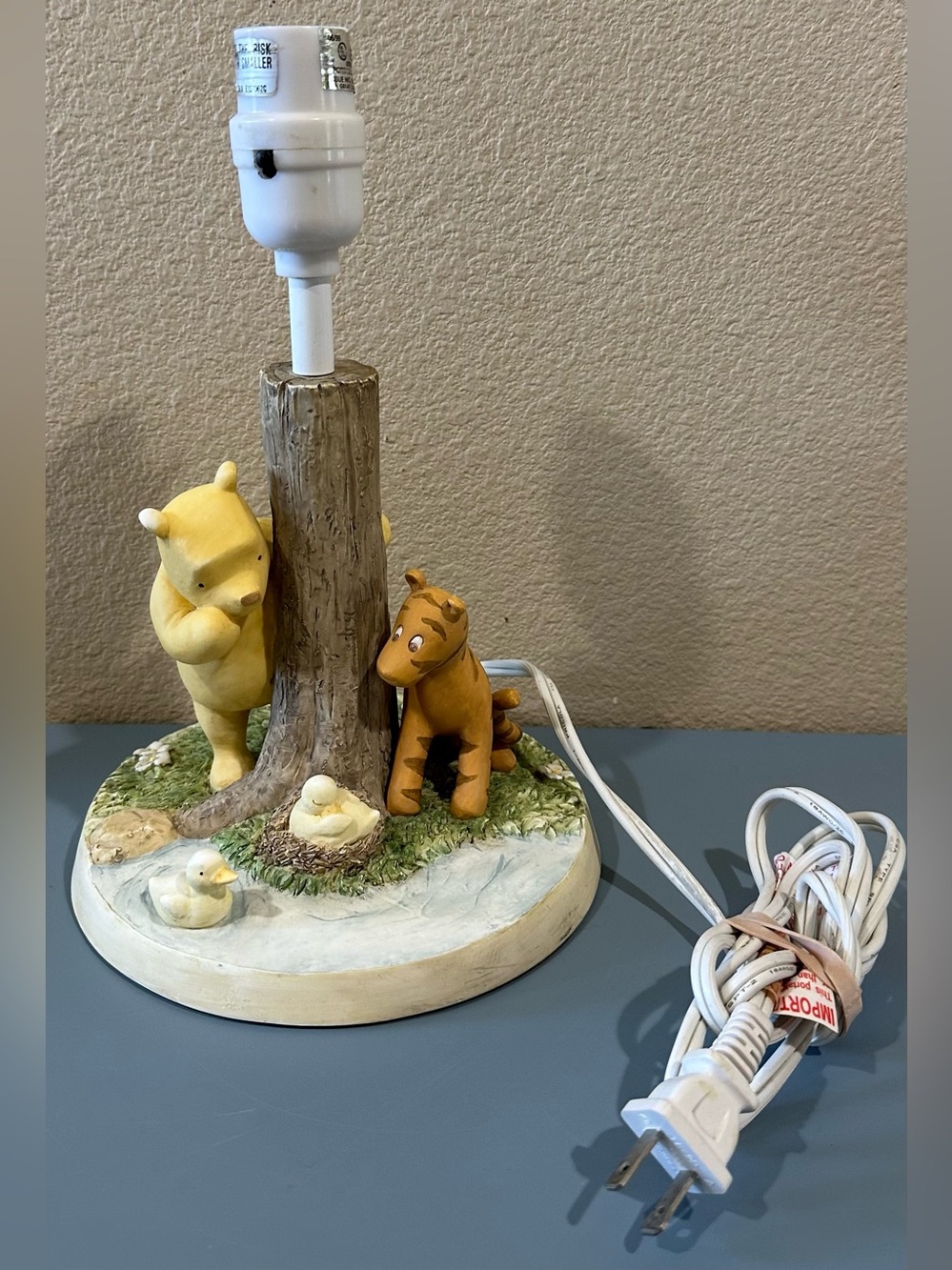 Vintage Classic Winnie the Pooh nursery light lamp